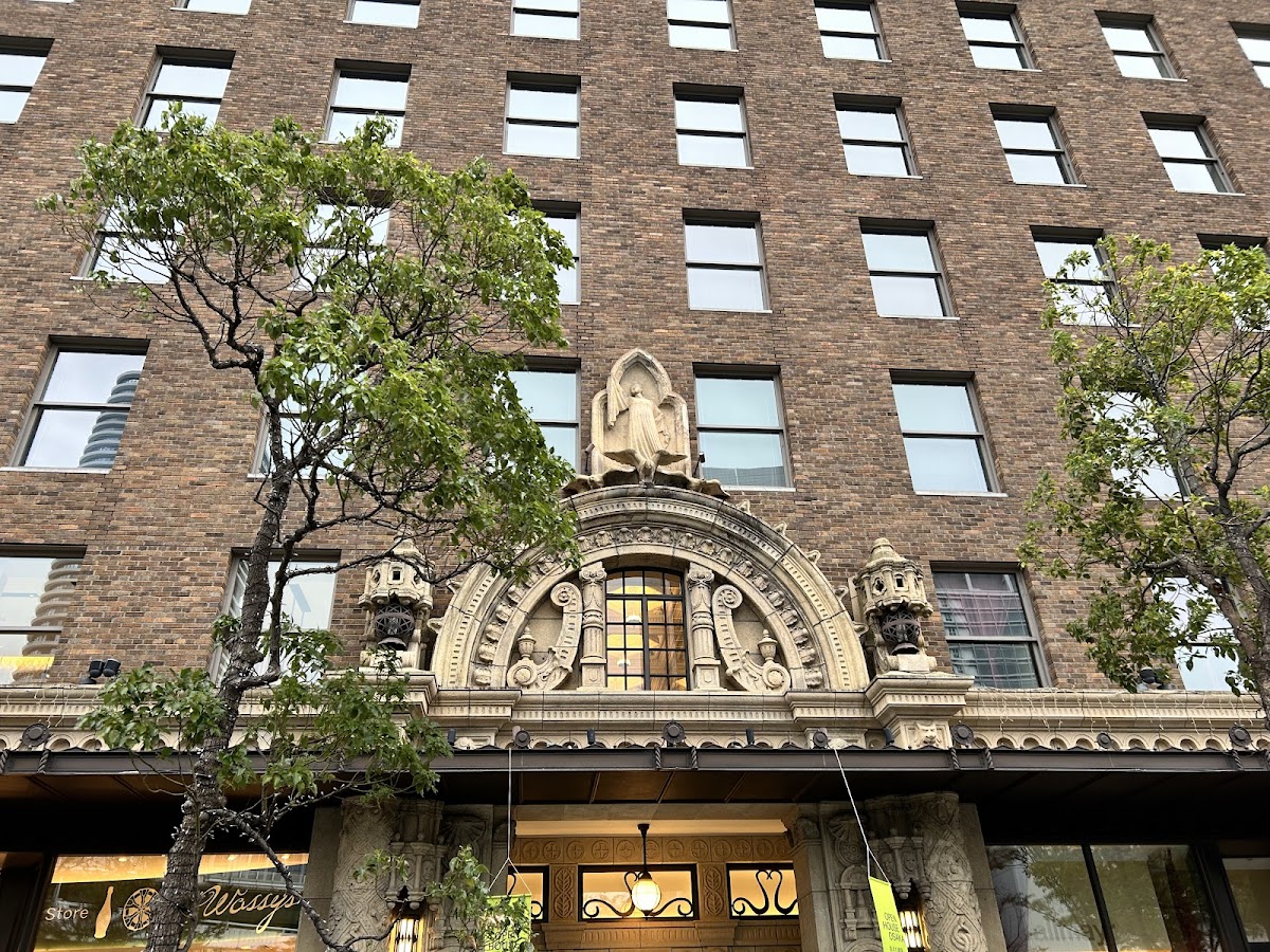 Signature大阪 ダイビル本館