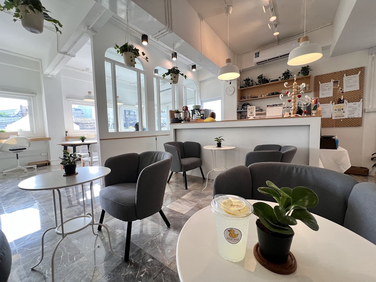 Ducky Space Sathorn | Coworking Space/Cafe 3