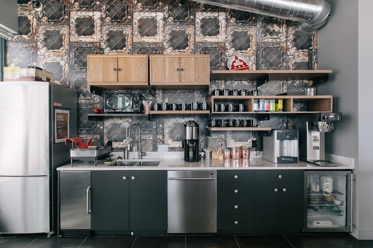 WeWork Office Space & Coworking 4