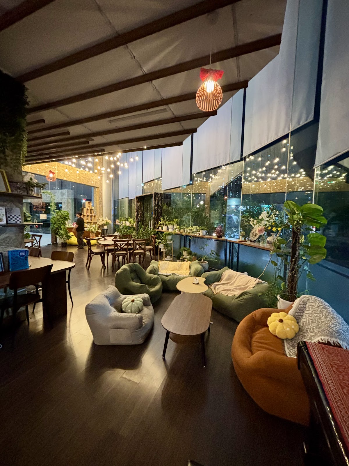 Gardenia Co-working Cafe'