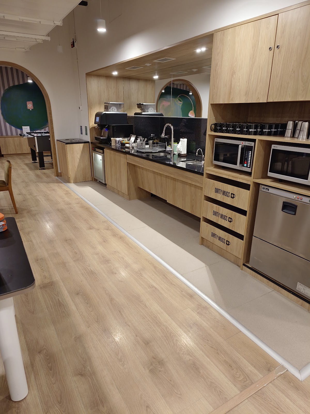 WeWork Roshni Tech Hub – Coworking & Office Space in Marathahalli, Bangalore 3