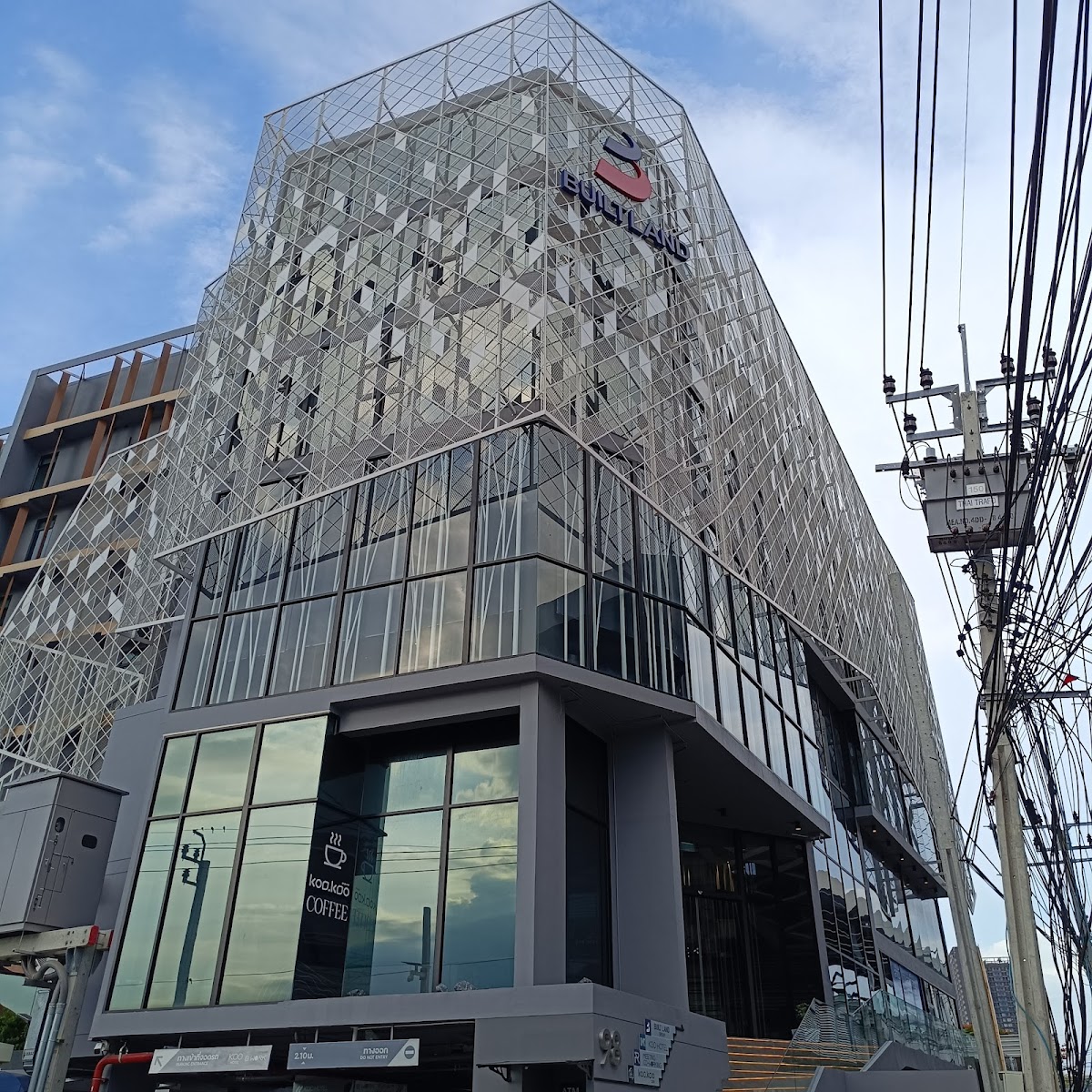 B Work Coworking & Office Space 3