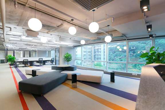 Ooosh Coworking Island East by Ooosh Tech Lab