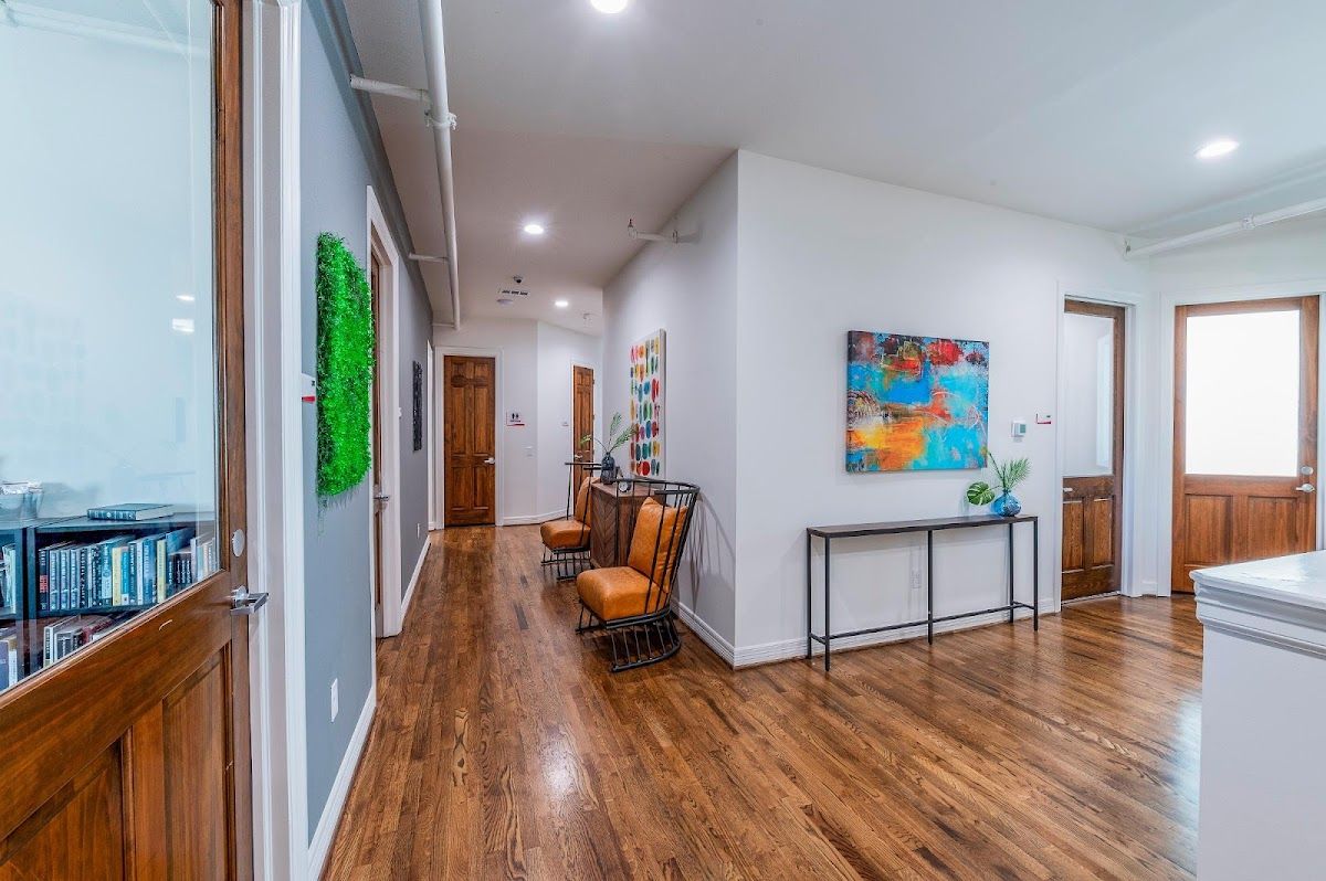 Urban Office - Heights Mansion 4