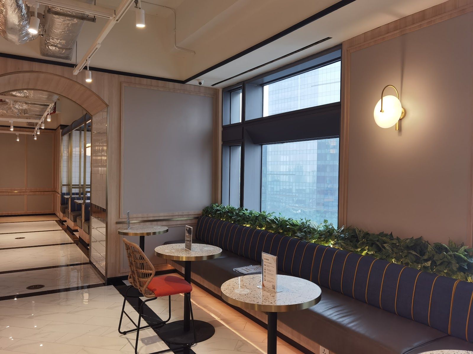 GoWork Sampoerna Strategic Square - Coworking and Office Space 4