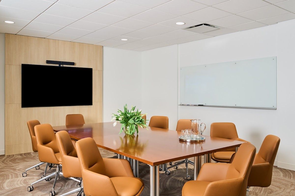 Carr Workplaces Central Park - Coworking & Office Space 4