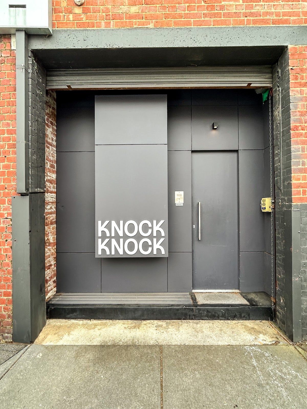 KNOCK KNOCK COWORK 4
