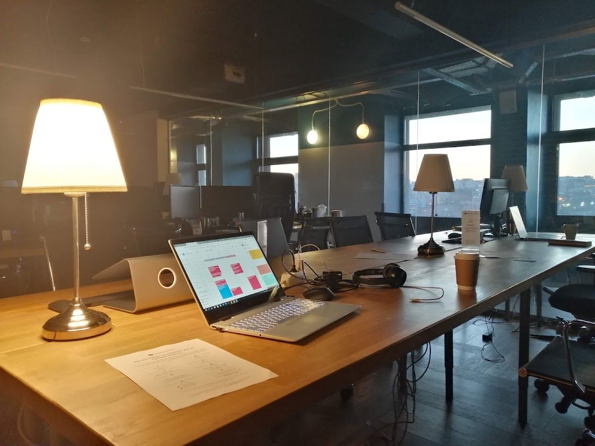 Work Station - Artplay 4