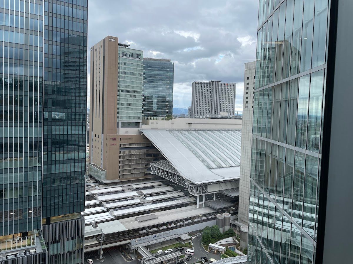 Servcorp Hilton Plaza West Office Tower 4