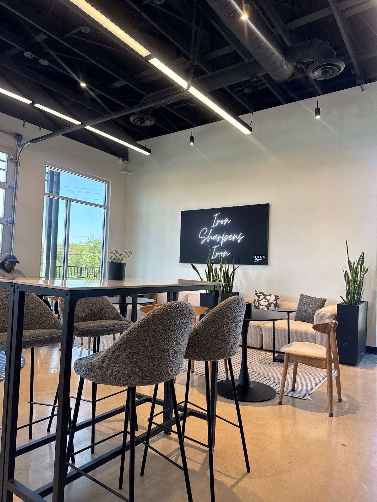 SUCCESS Space® Coffee Lounge- San Antonio 3