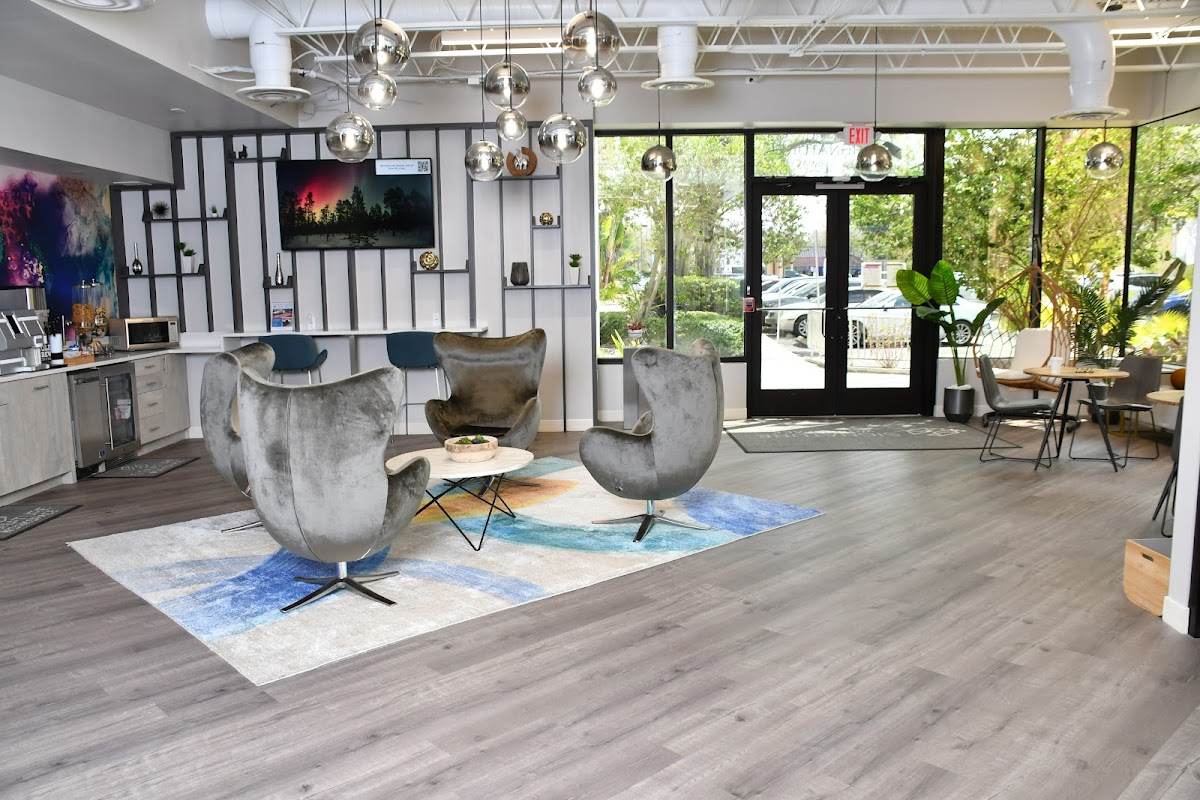 Signature Workspace Dale Mabry