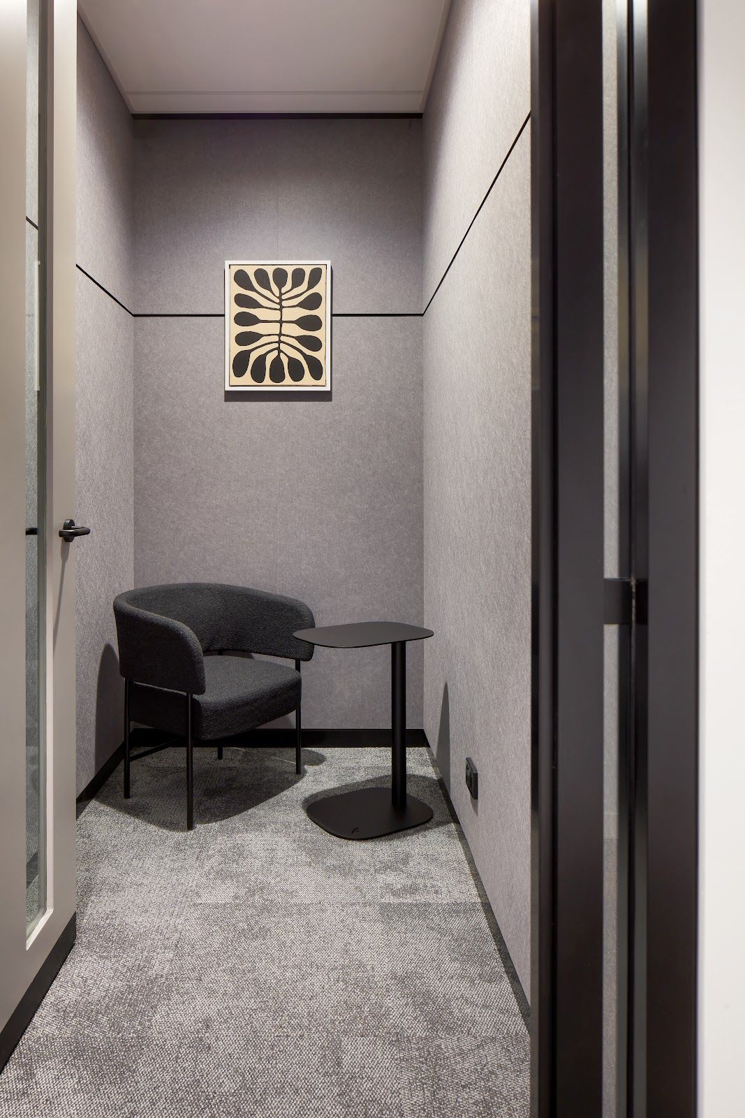 The Executive Centre - Salesforce Tower | Coworking Space & Flexible Office Space 4