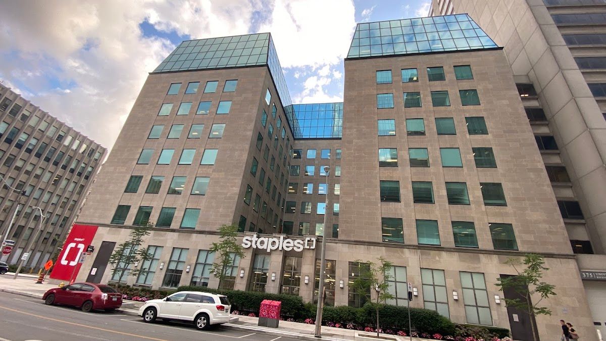 Staples Studio Toronto - University Ave Coworking Space 3