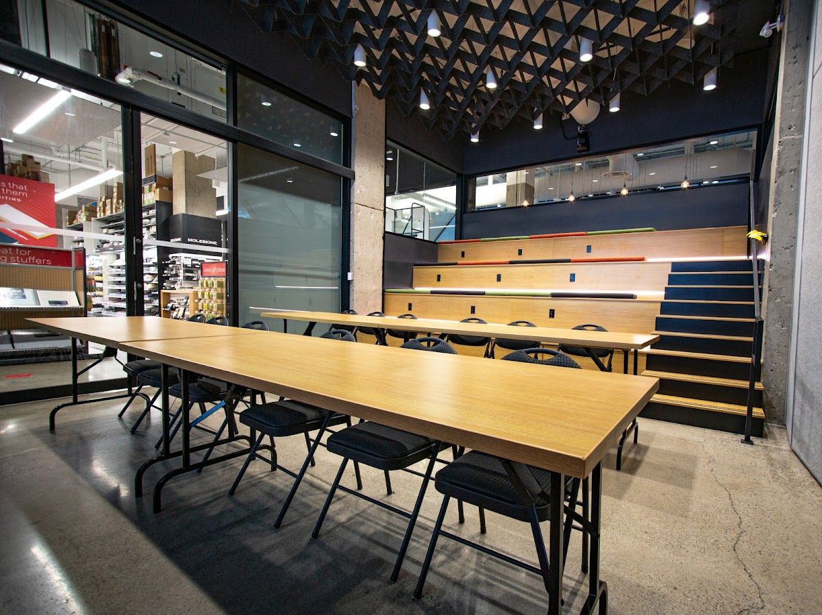 Staples Studio Toronto - University Ave Coworking Space 4