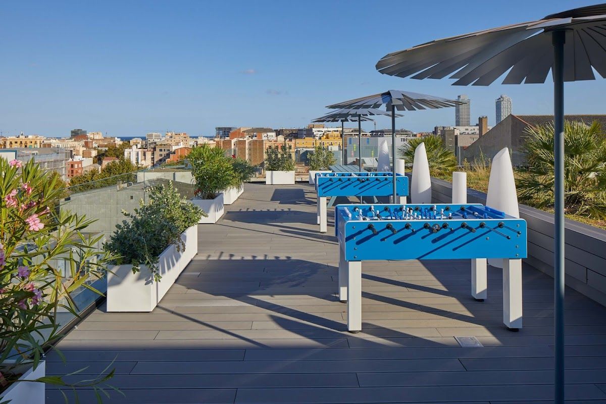 Wojo Coworking Barcelona Poblenou - Alquiler oficinas y salas de reuniones 4