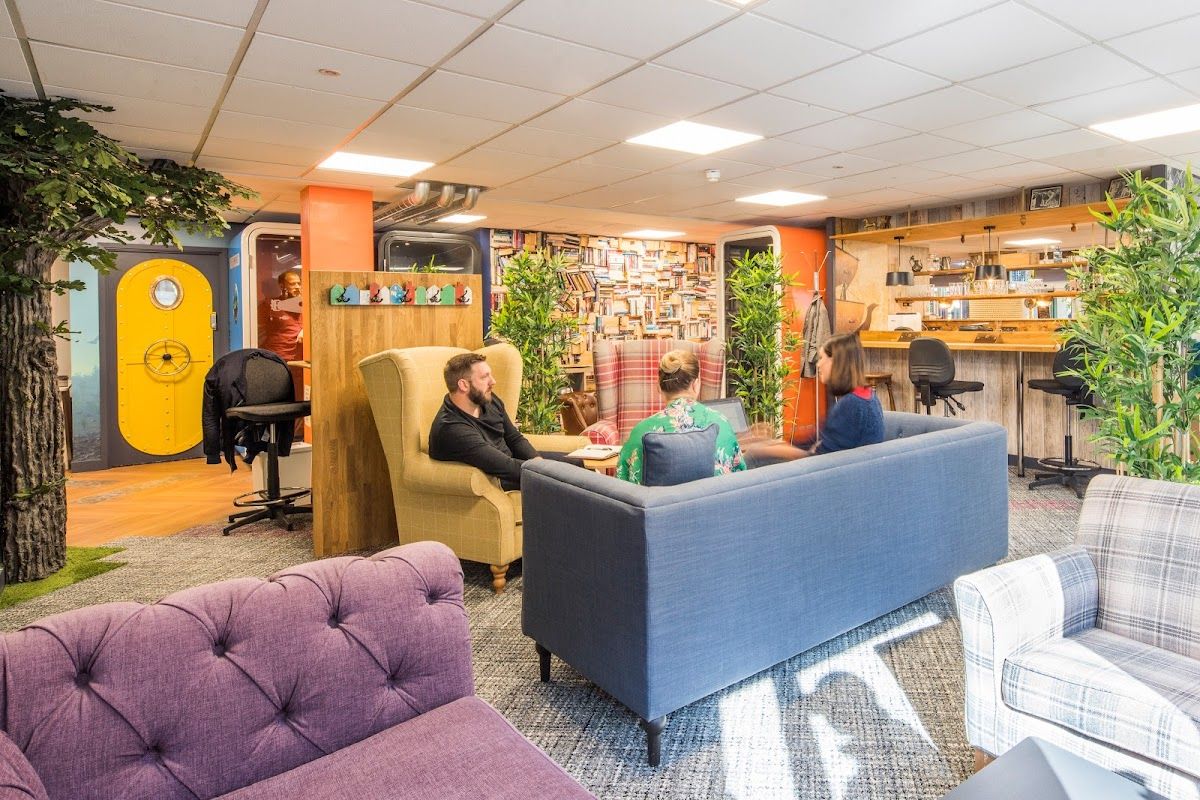 DeskLodge House Bristol 3