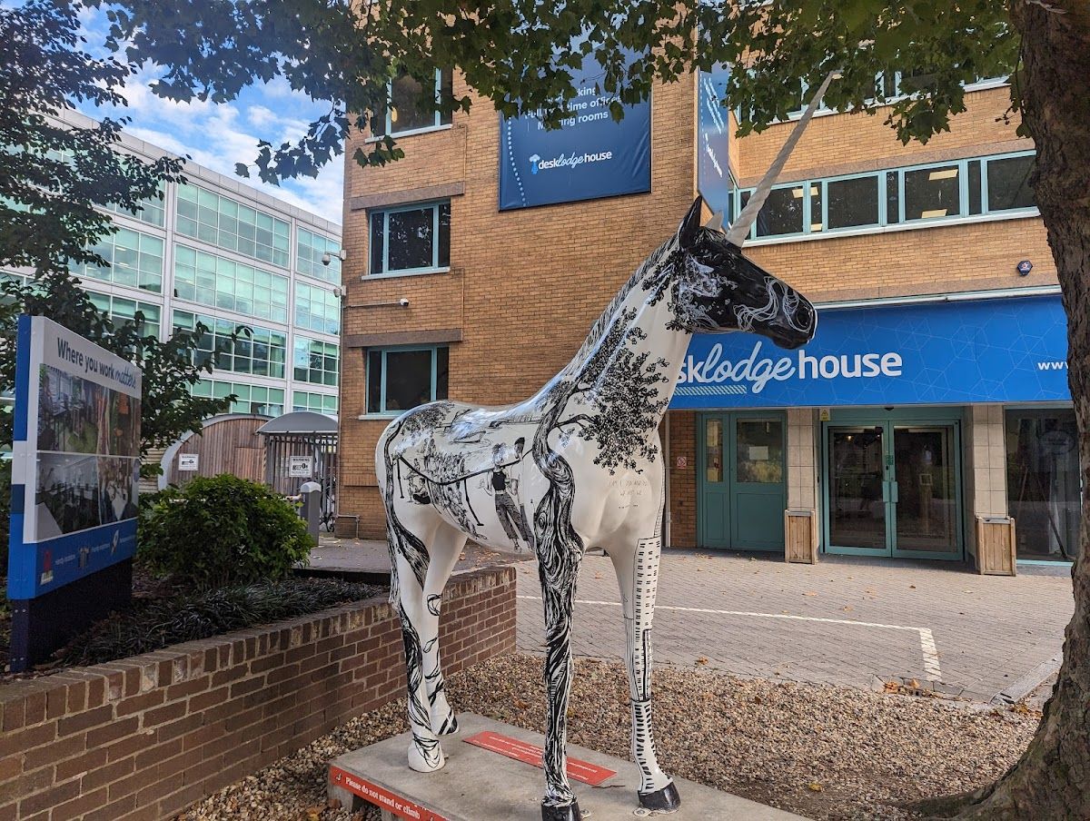 DeskLodge House Bristol 4