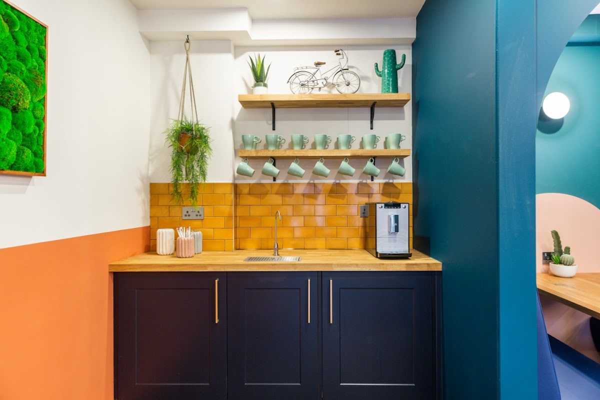 Coworking Space at Your Apartment - Clifton Village 3