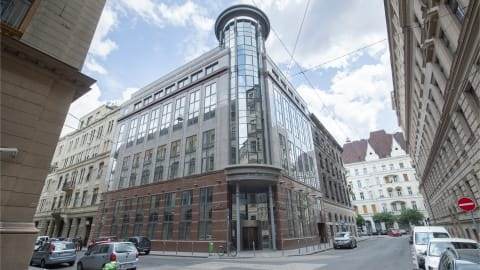 Regus Kálmán Center