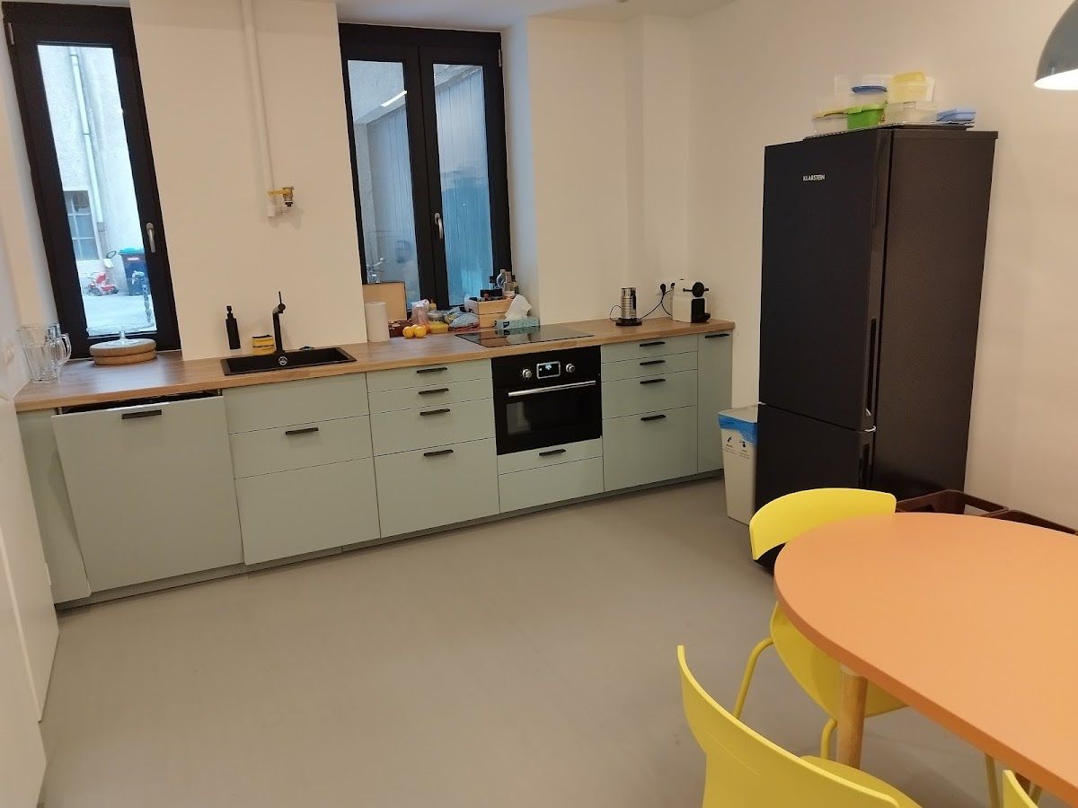 Loffice Déri 3