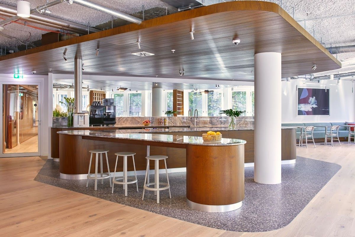 WeWork - Rudolfplatz - Private Büroflächen und Coworking 3
