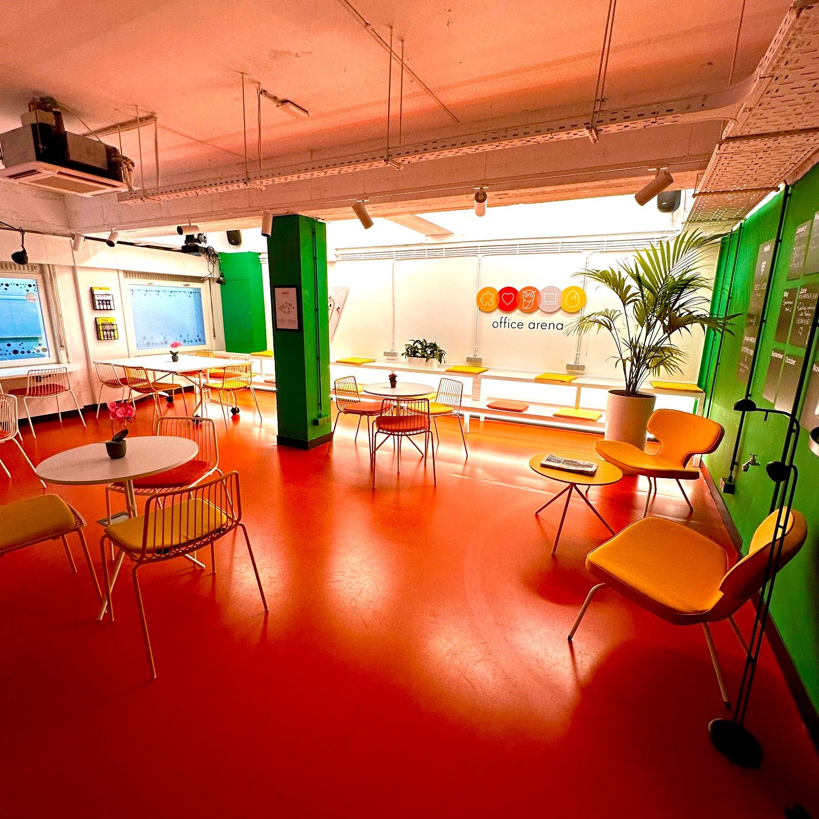 Office & Foodies Arena 3
