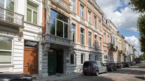 No.18 Ampla House