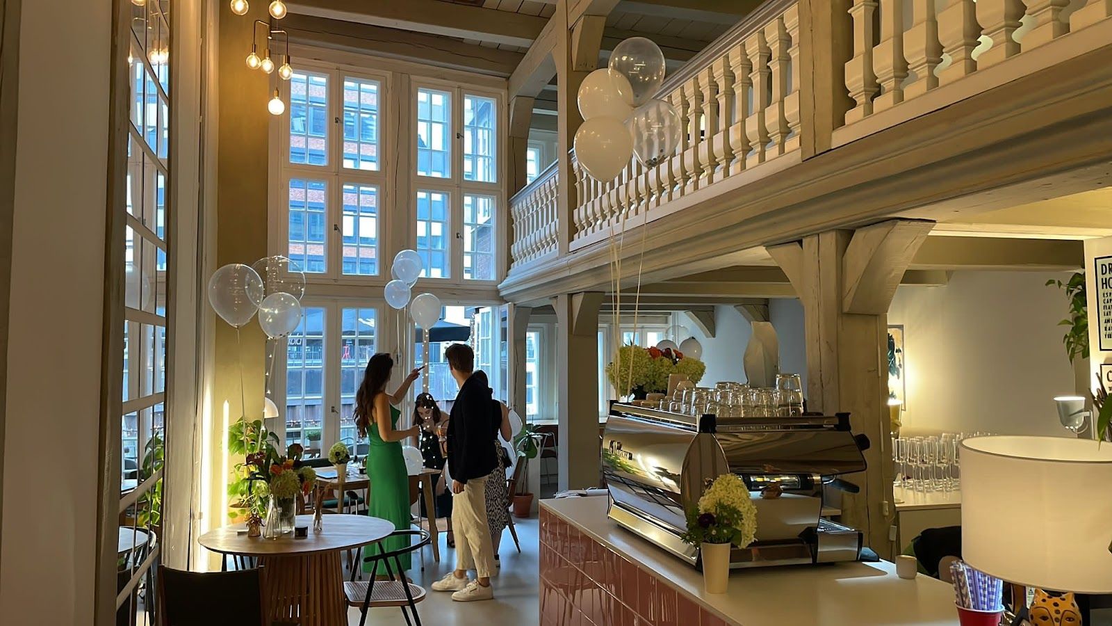 4 WALLS | Coworking | Eventlocation | Café | Store 3