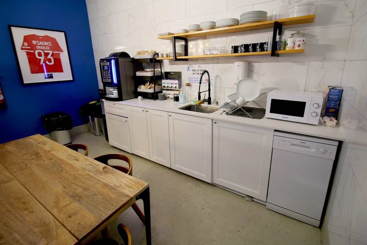 The Base Cowork Space - Coworking in Lisbon 3