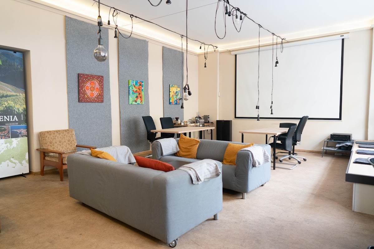 CISpace - Coworking & Weinbar