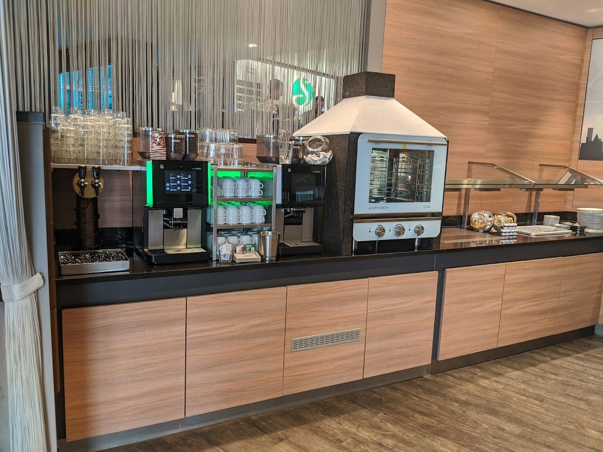 CoWorking Cafe 101 4