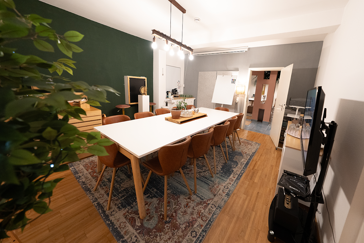 ATELIER LEONHARDSZIMMER - Tagungsraum | Meetingraum | Seminarlocation | Kreativraum in Stuttgart Mitte | Leonhard Zimmer