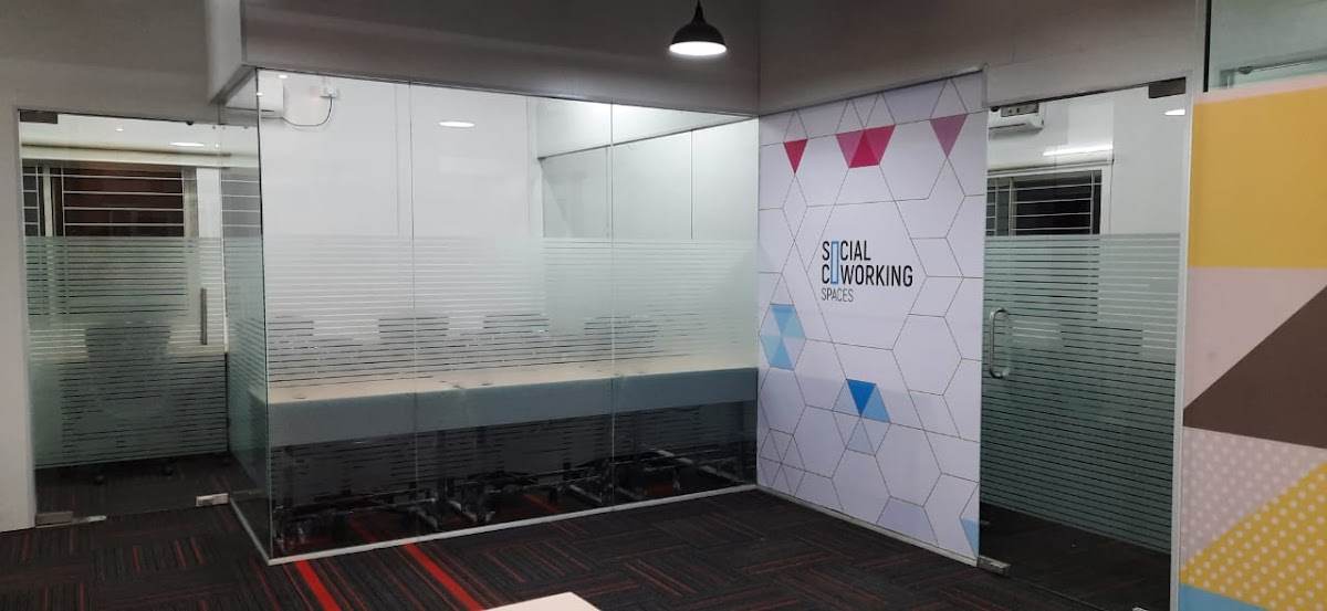 Social Coworking Spaces Community