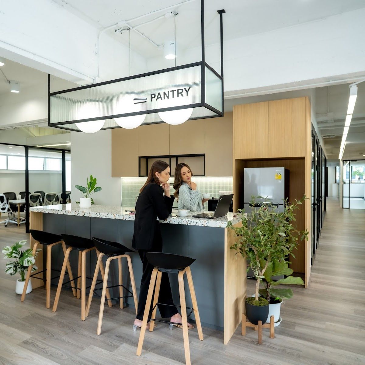 space bar : work space • coffee bar 4
