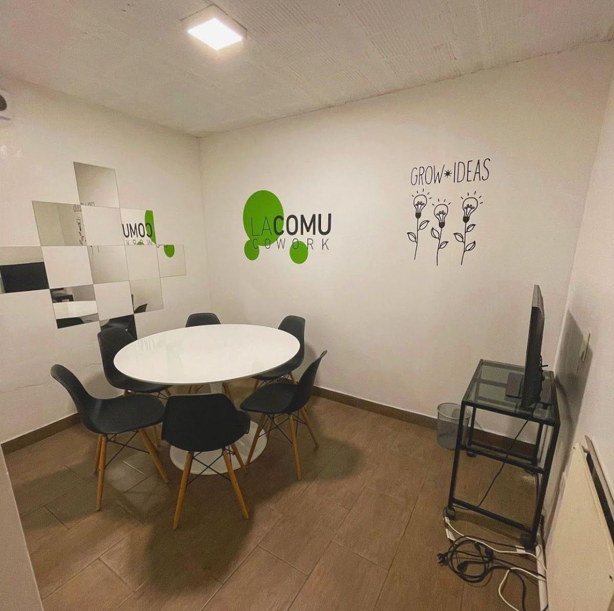 The Commu Cowork 4