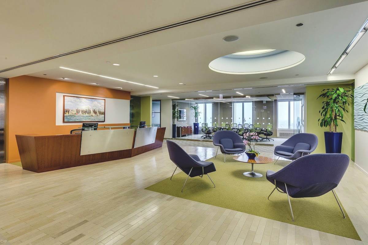 Carr Workplaces AON Center - Coworking & Office Space