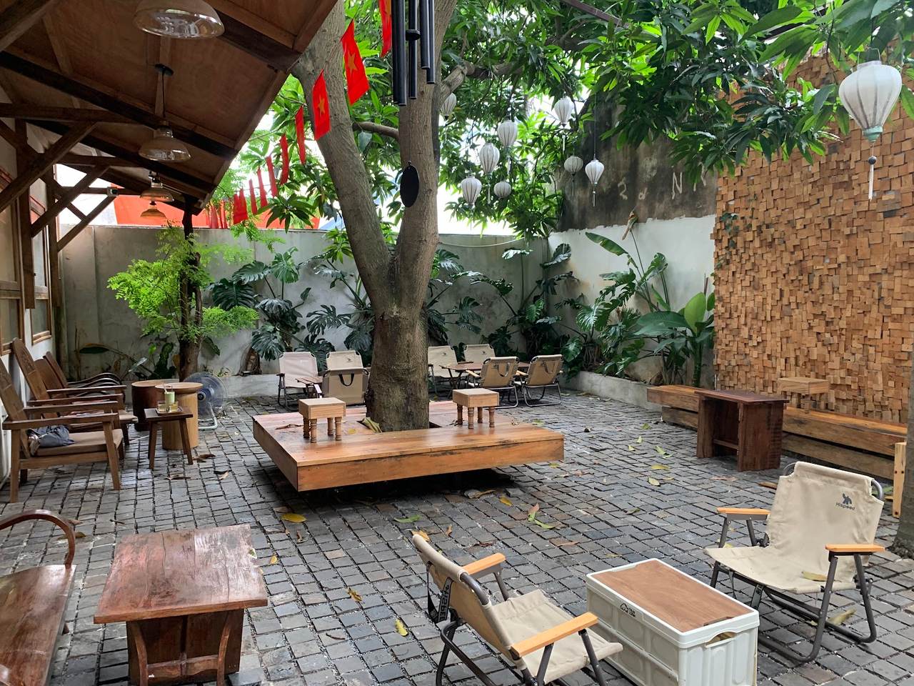 Indoor Coffee - Relax & Working space