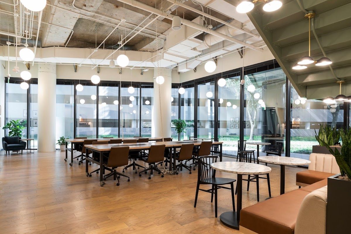 Common Desk - Westchase 3