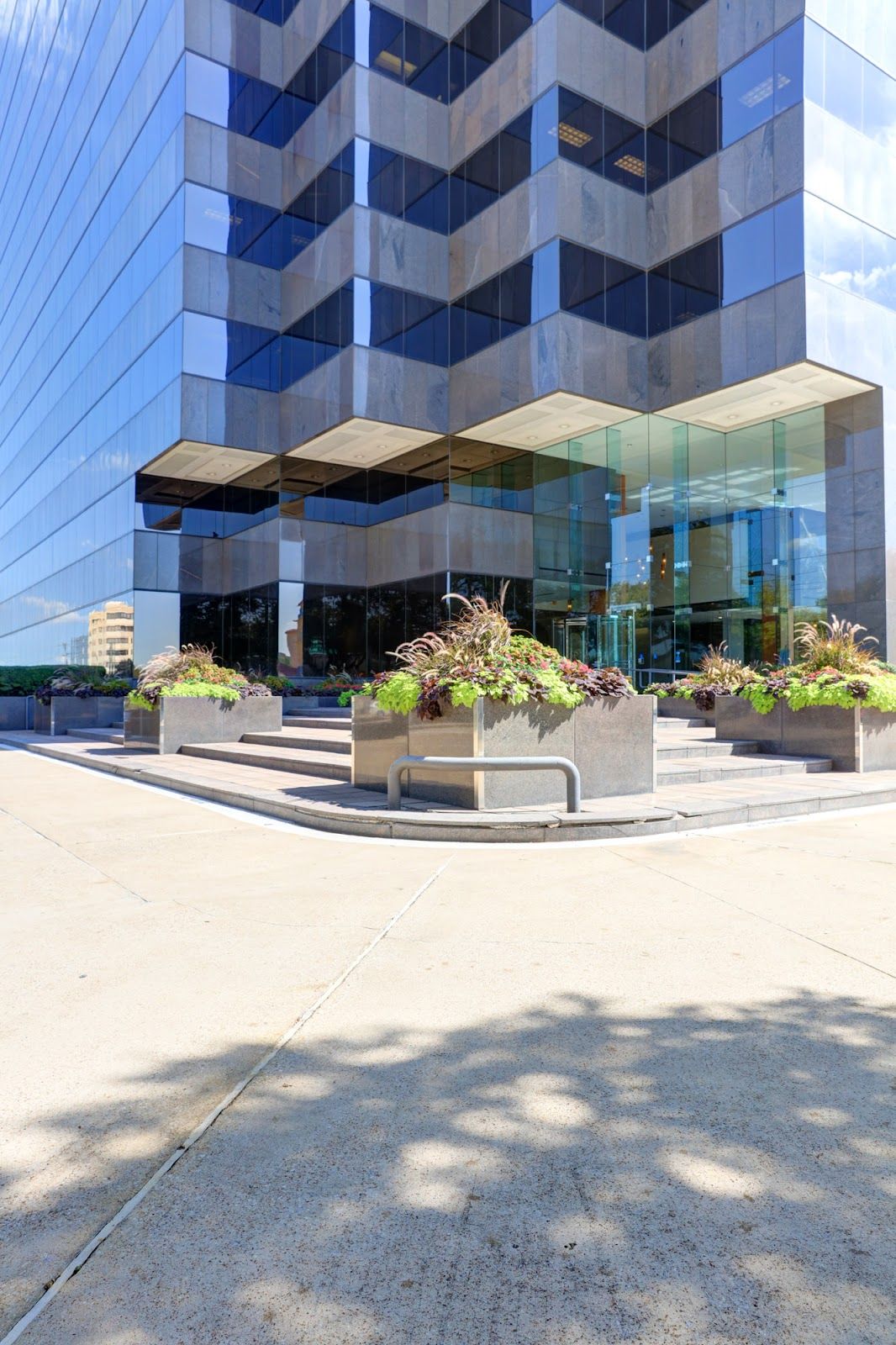 The Cue : Coworking Space in North Dallas, Texas 3