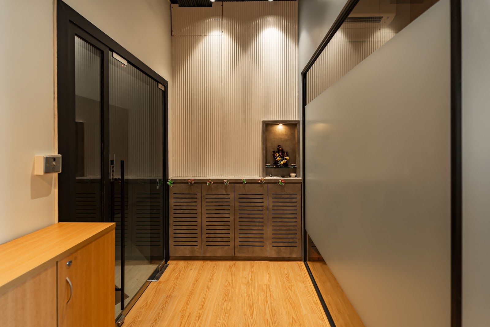 Lets Work Co-working space in Mumbai, Mulund West 4